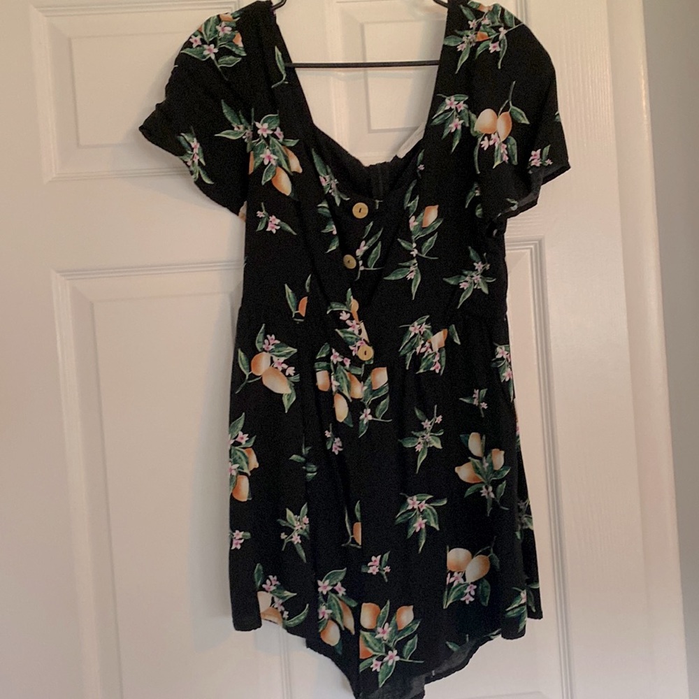 Lemons/Black Romper